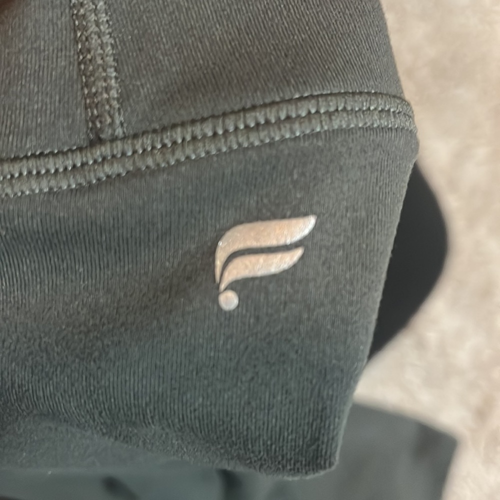 Fabletics - Picture 3 of 3